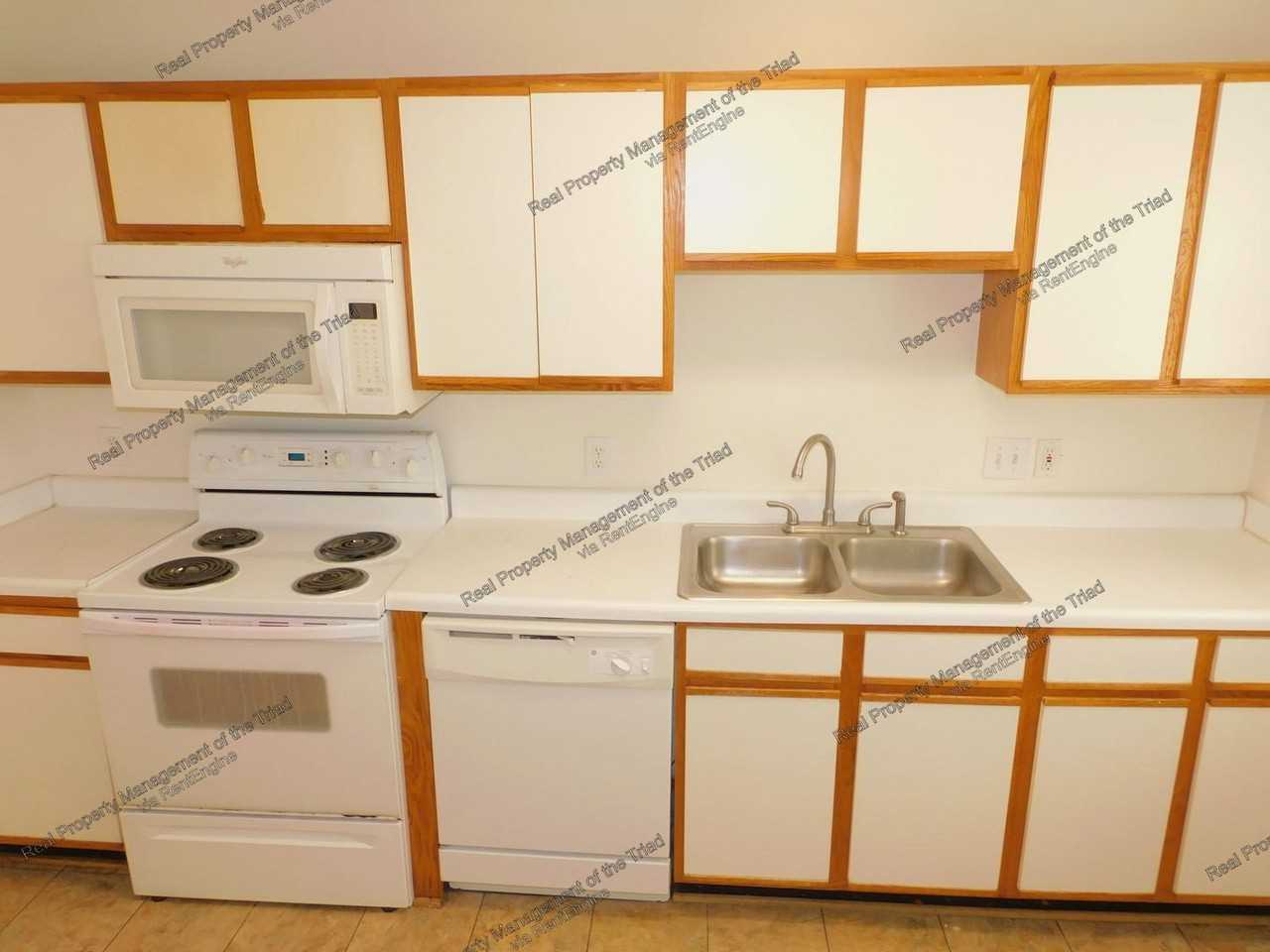 1500 Gatewood Ave #116 - Photo 6 of 25