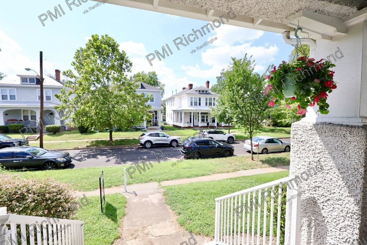 2721 Garland Ave - Photo 4 of 34