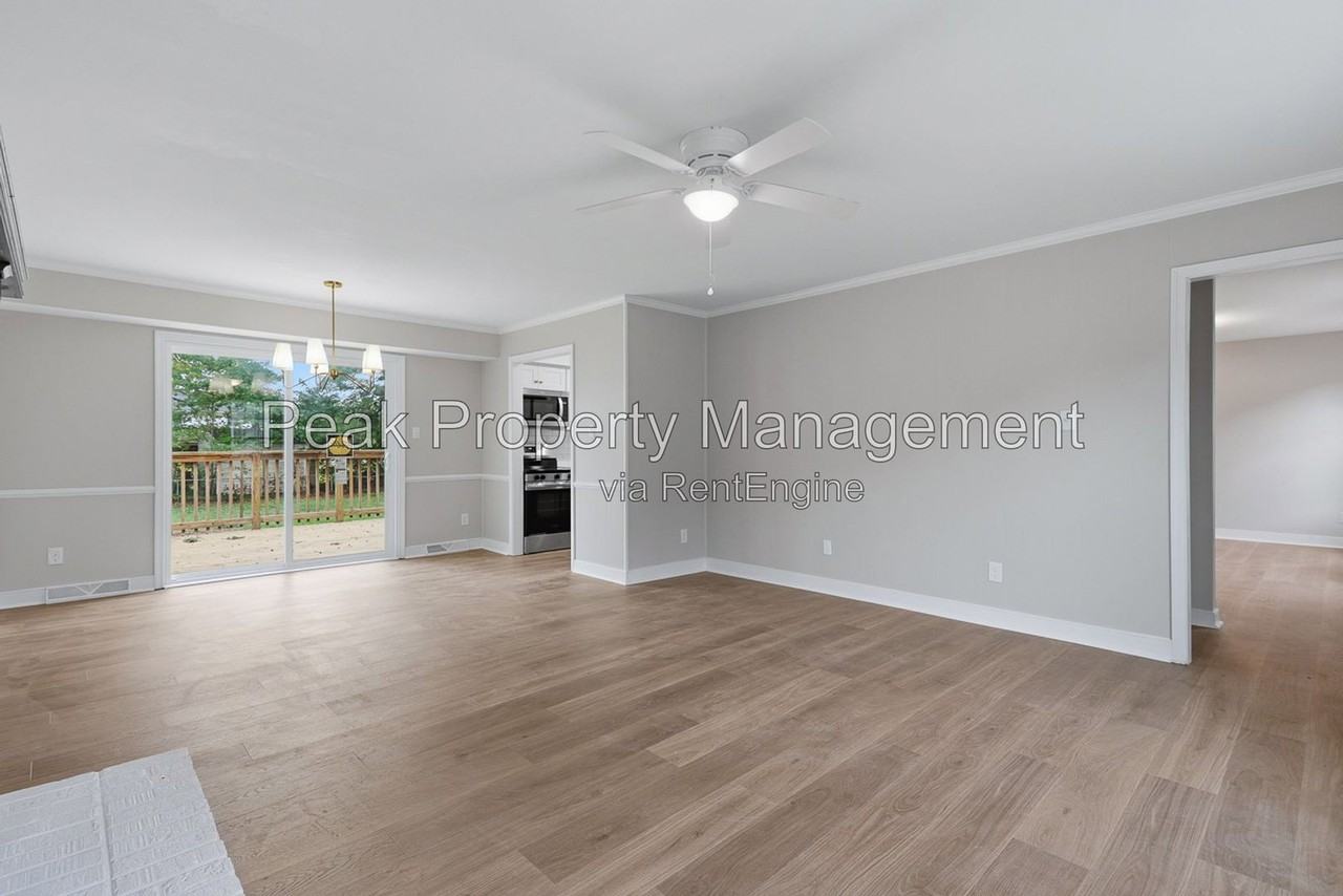 9323 Susquehanna Trl - Photo 6 of 26