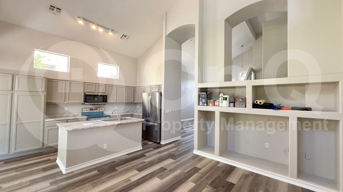 10378 E Saltillo Dr - Photo 5 of 50
