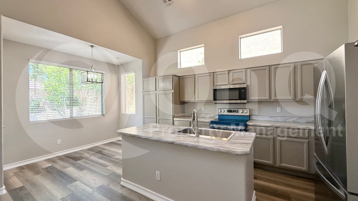 10378 E Saltillo Dr - Photo 7 of 50