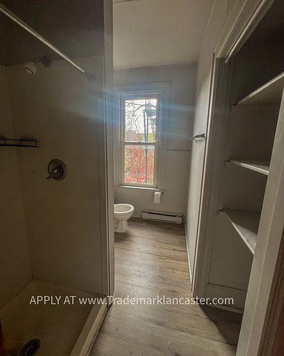 626 W Lemon St #2F - Photo 6 of 7