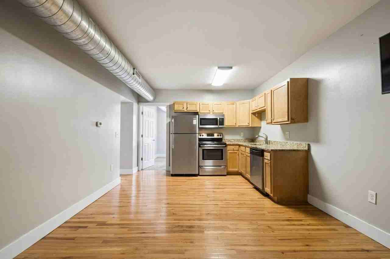 1651 N Pearl St - Photo 5 of 24
