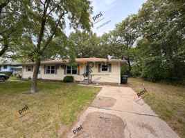 featured image of 5372 Plaza Ave #5370