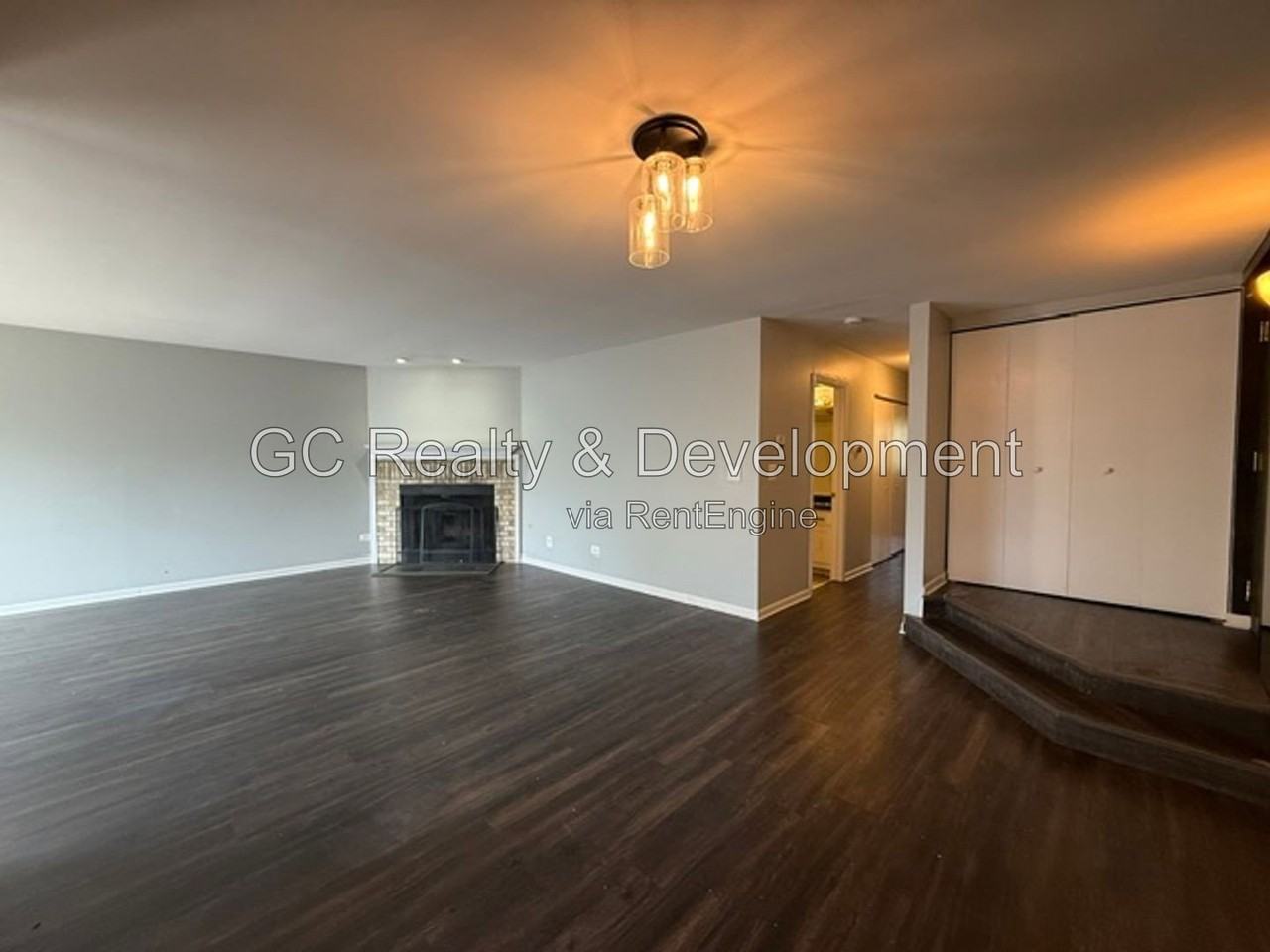 320 Deer Glen Way #D - Photo 2 of 22