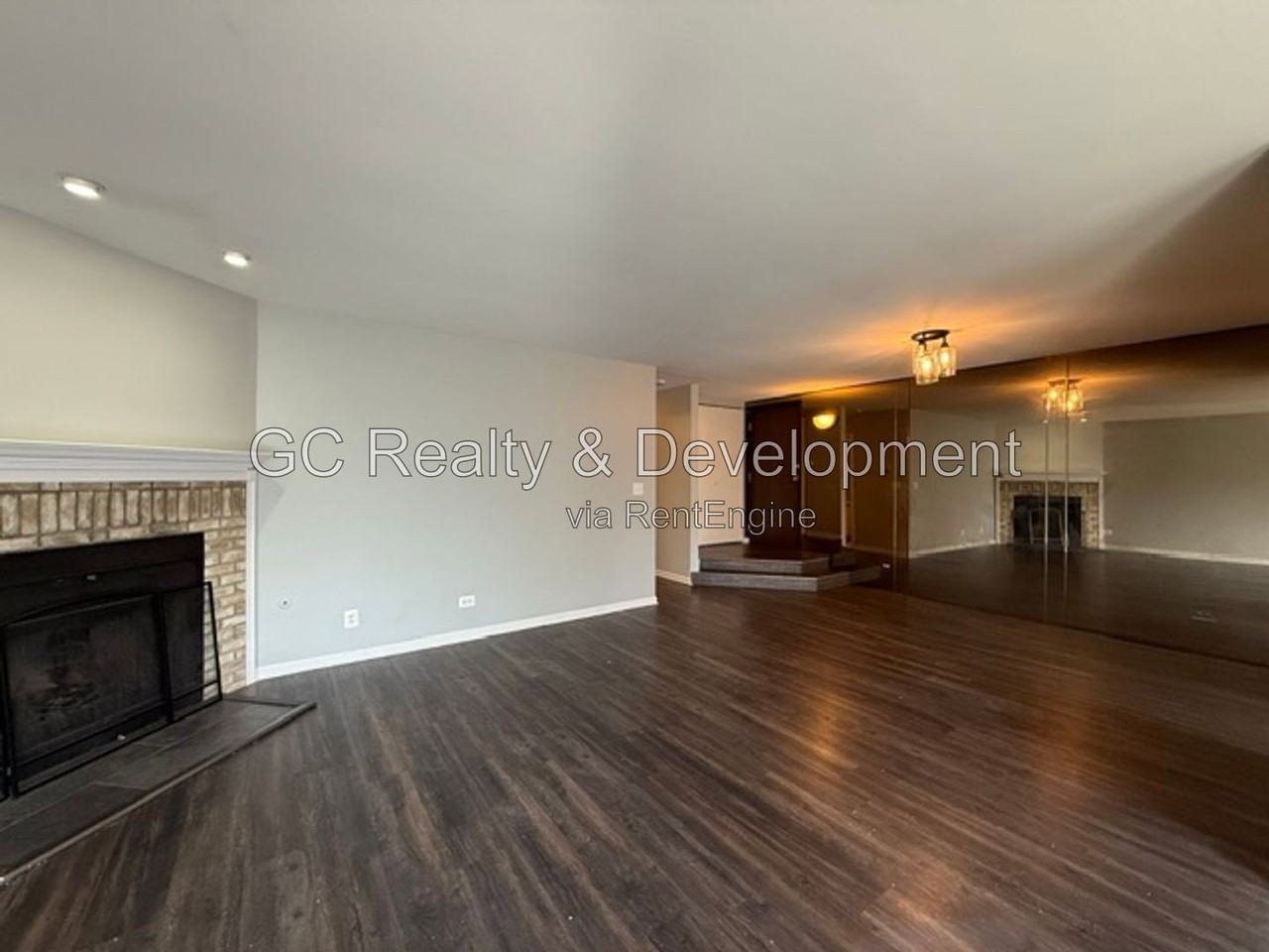 320 Deer Glen Way #D - Photo 4 of 22