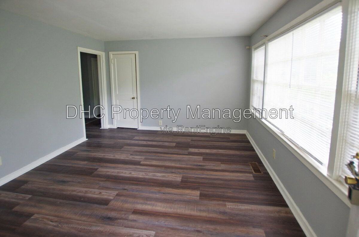 1761 Tiger Flowers Dr Nw - Photo 3 of 16