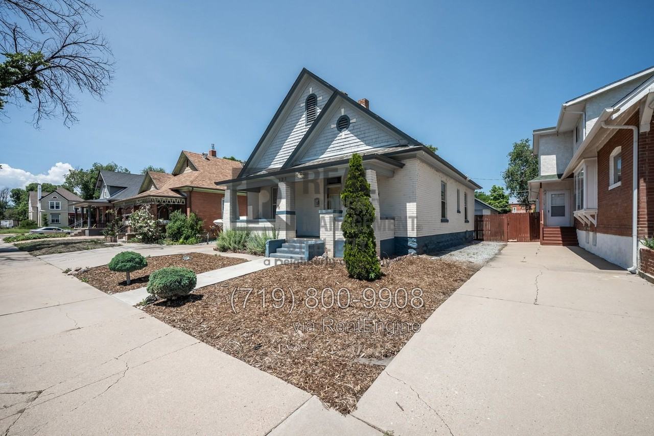 121 Lake Ave - Photo 3 of 42