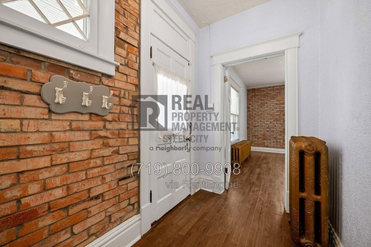121 Lake Ave - Photo 7 of 42