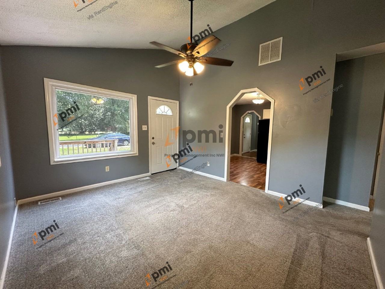 3464 Iowa St - Photo 6 of 15