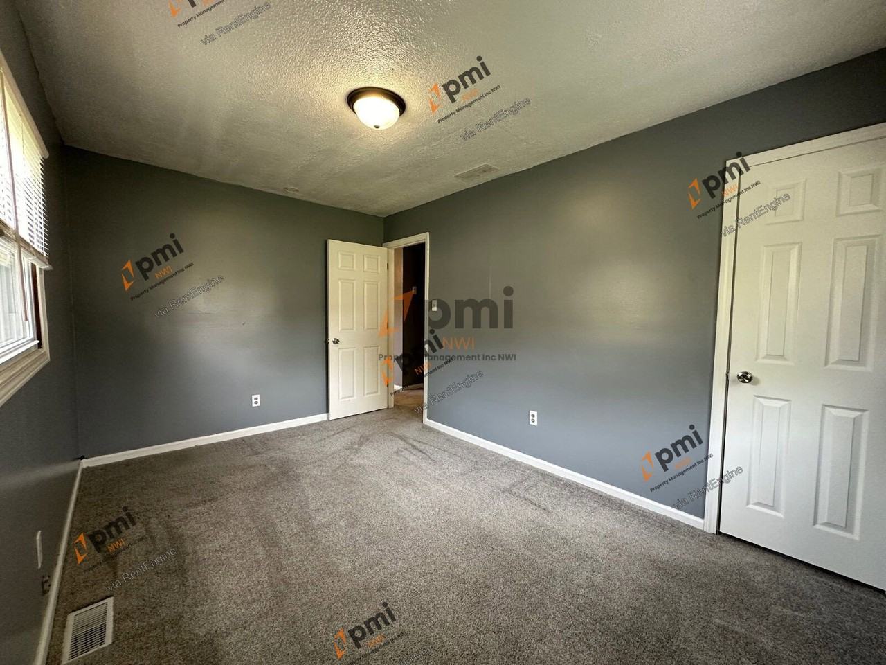 3464 Iowa St - Photo 7 of 15