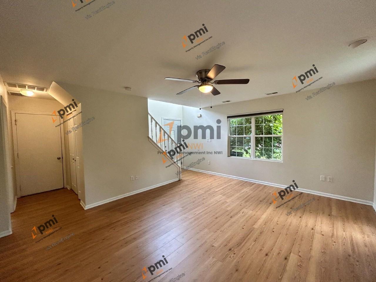 4842 W 93rd Ter - Photo 5 of 16