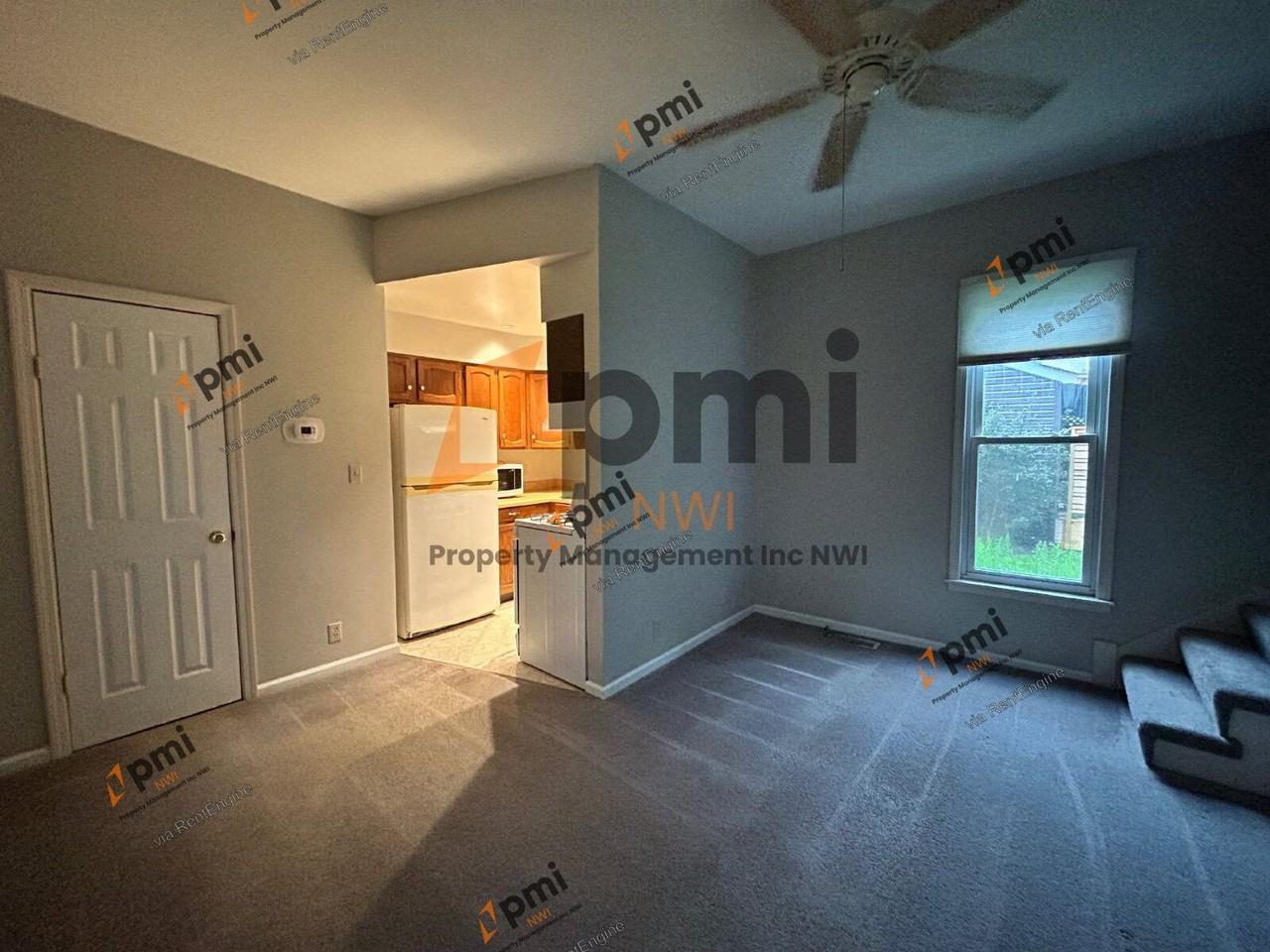703 Elm St #C - Photo 3 of 13