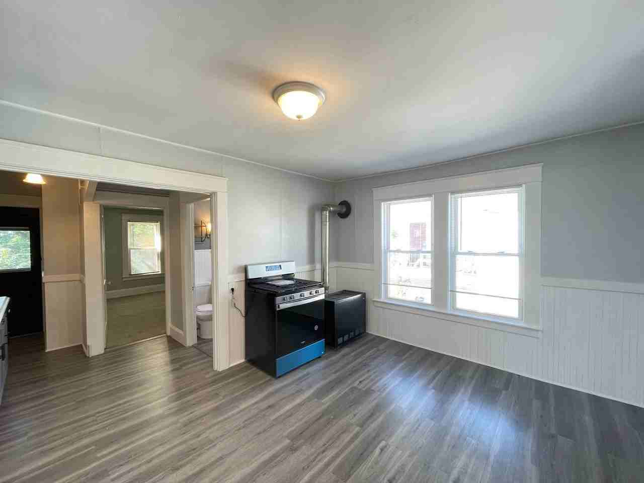 398 Amory St #B - Photo 3 of 16