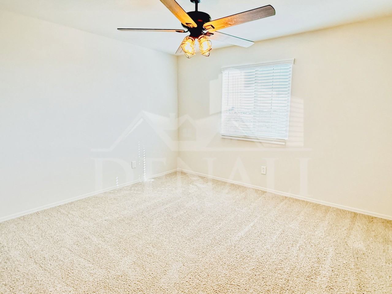 24588 W Flores Dr - Photo 6 of 26