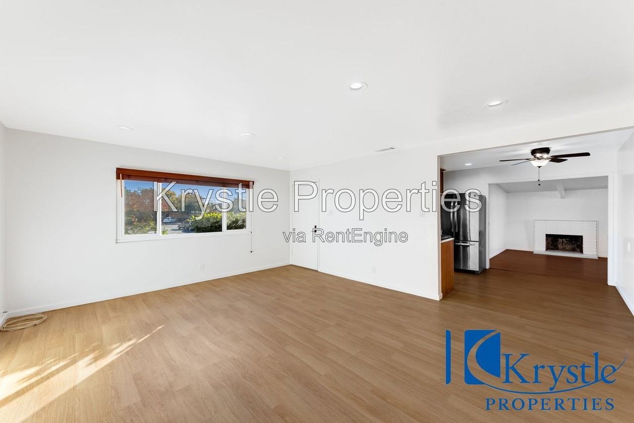 1319 Coolidge St - Photo 5 of 23