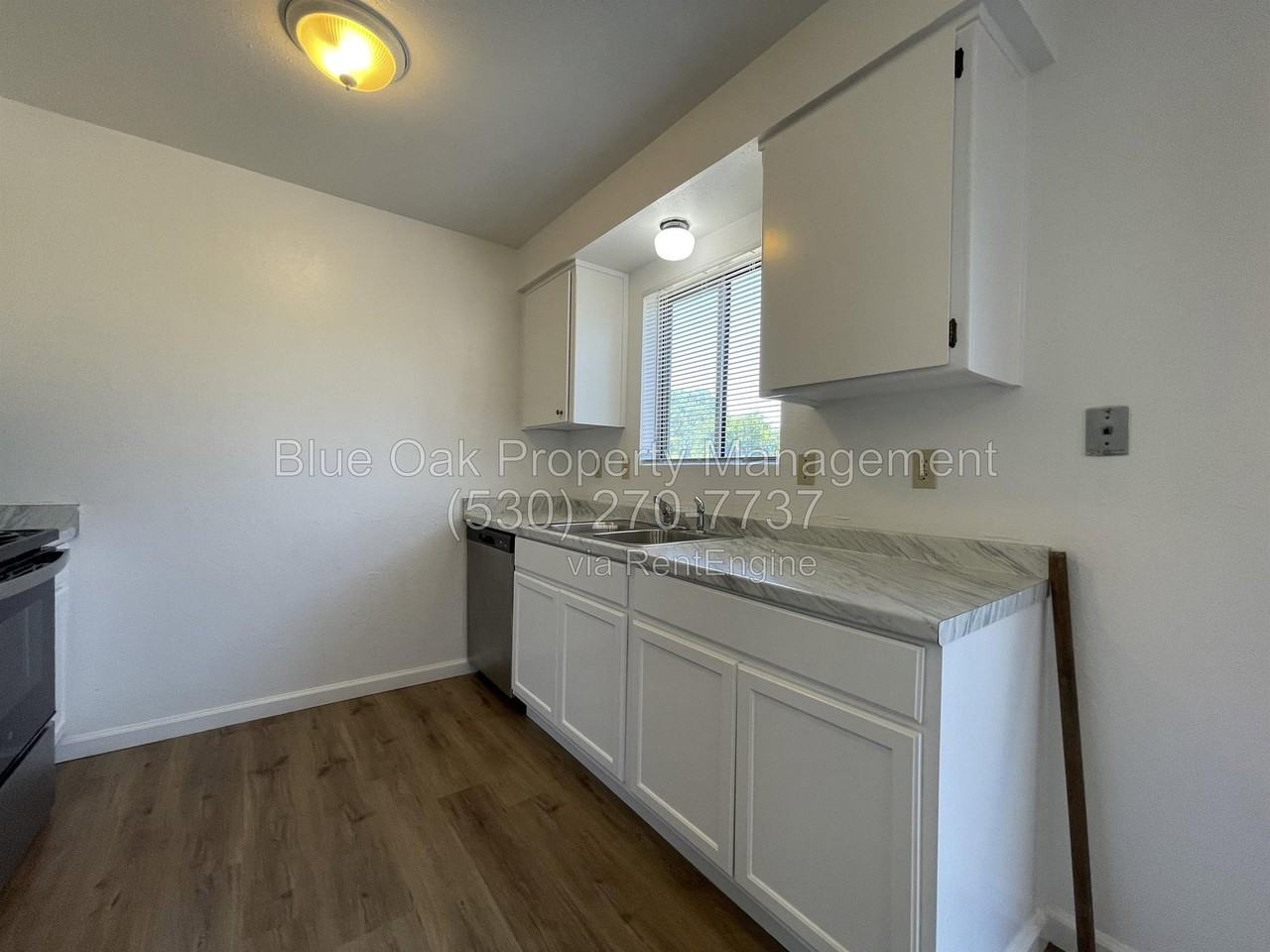 470 Cimarron Dr - Photo 5 of 12