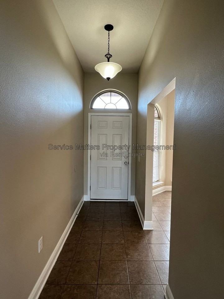 7045 Harvest Way - Photo 4 of 46