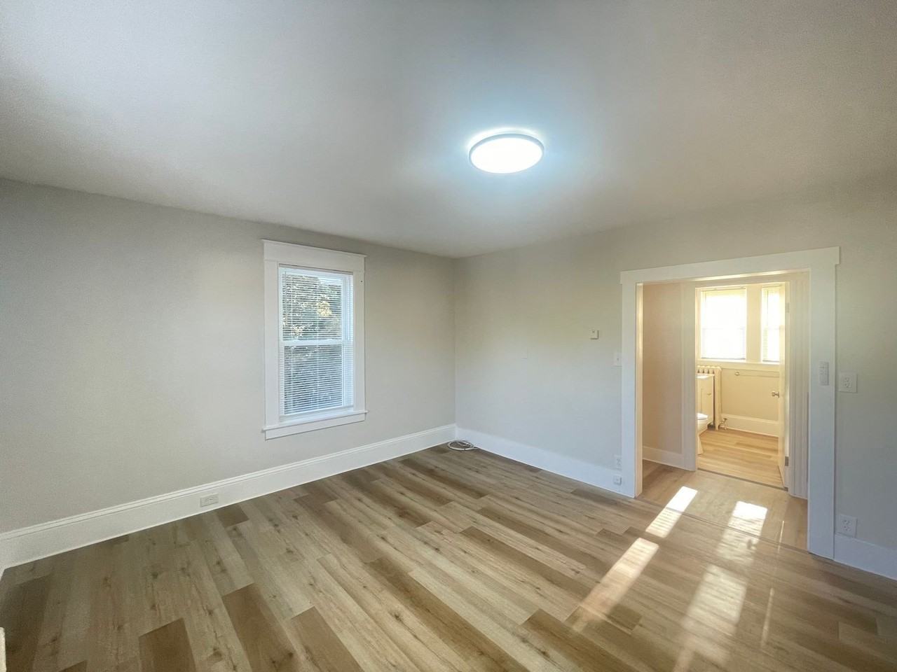 55 Henriette St #6 - Photo 4 of 14