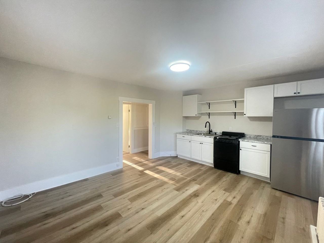 55 Henriette St #6 - Photo 5 of 14