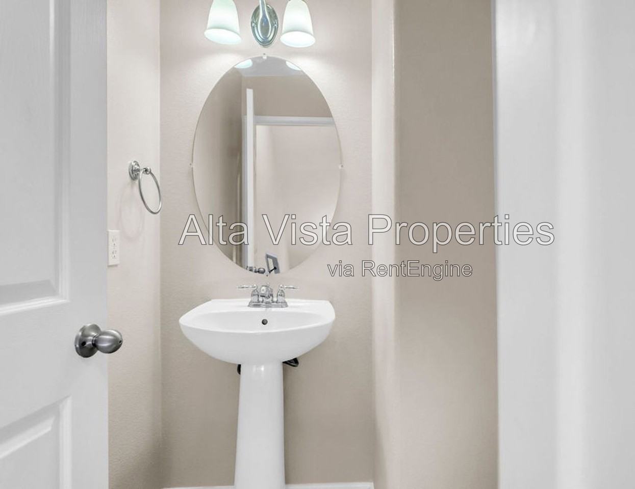 16912 Laurel Hill Ln #119 - Photo 6 of 33