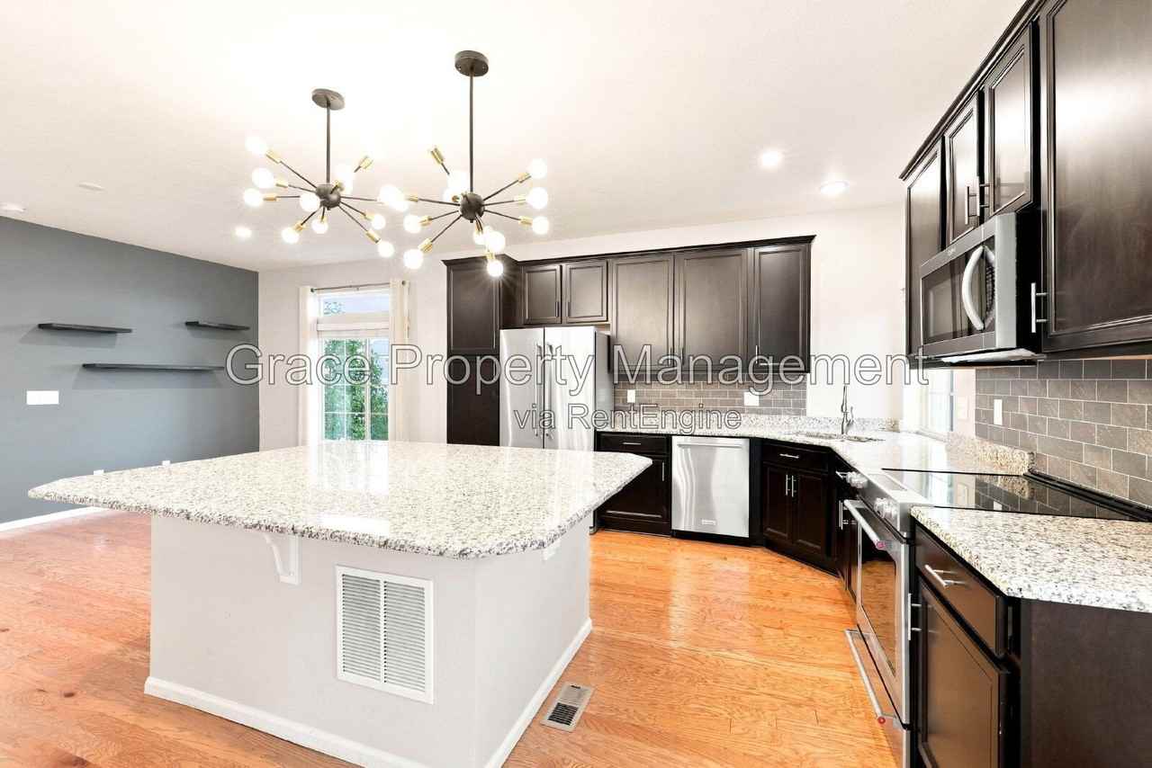 10596 Waco St - Photo 7 of 26
