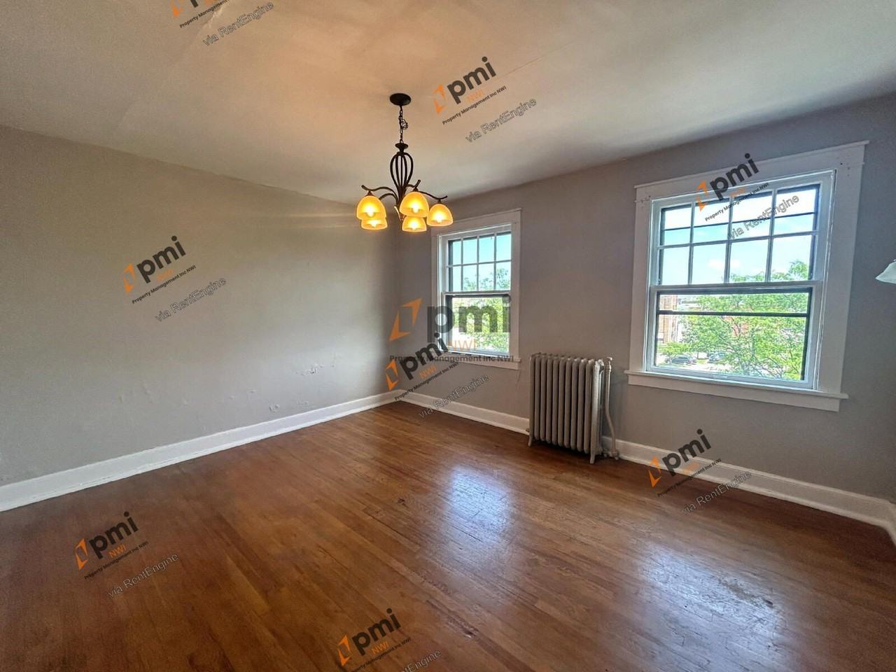 710 Perry St #8 - Photo 6 of 25