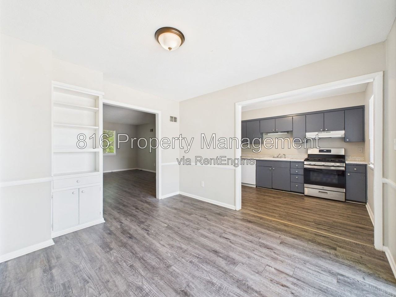 8034 Campbell St - Photo 3 of 16