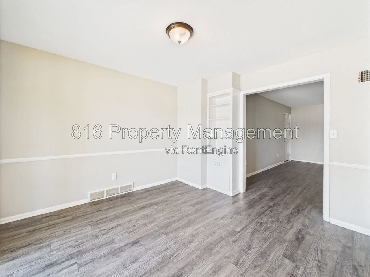 8034 Campbell St - Photo 5 of 16