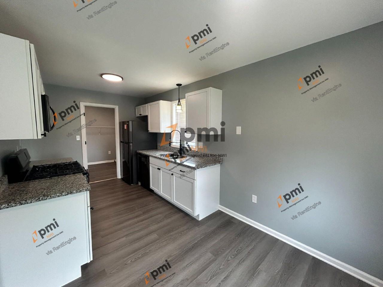 5930 Fiesta Ave #D - Photo 3 of 16