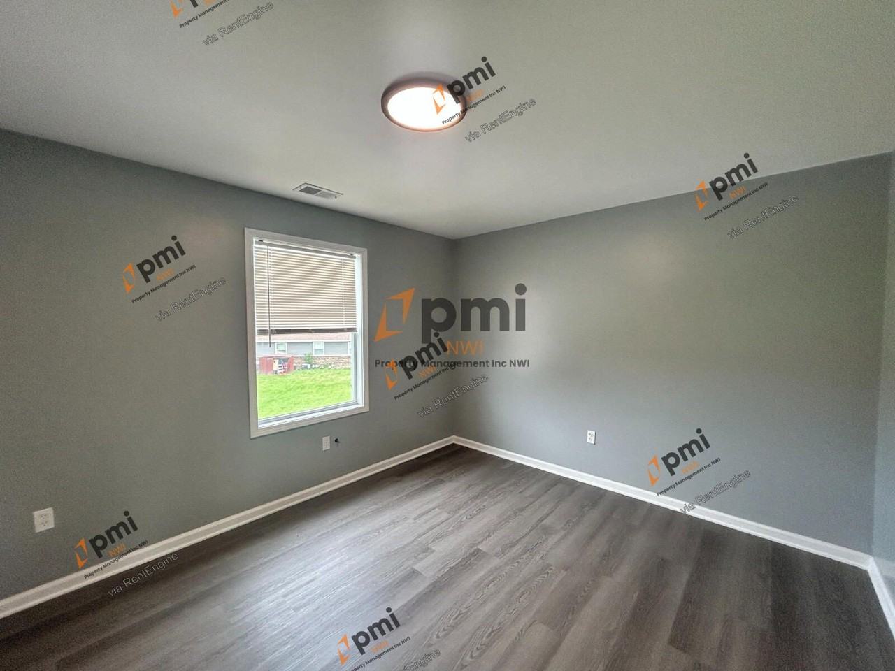 5930 Fiesta Ave #D - Photo 6 of 16