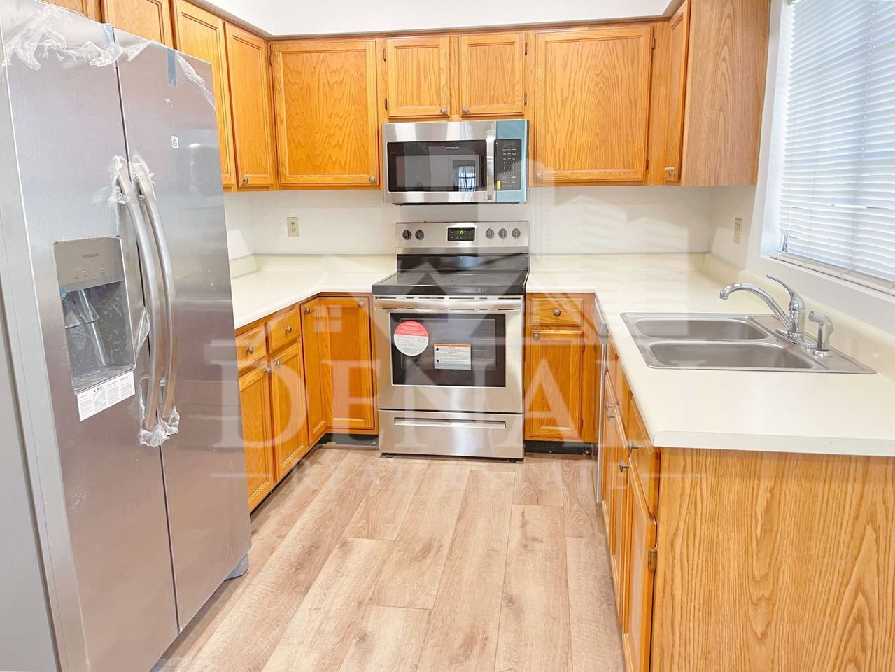 6816 E Kings Ave - Photo 3 of 20