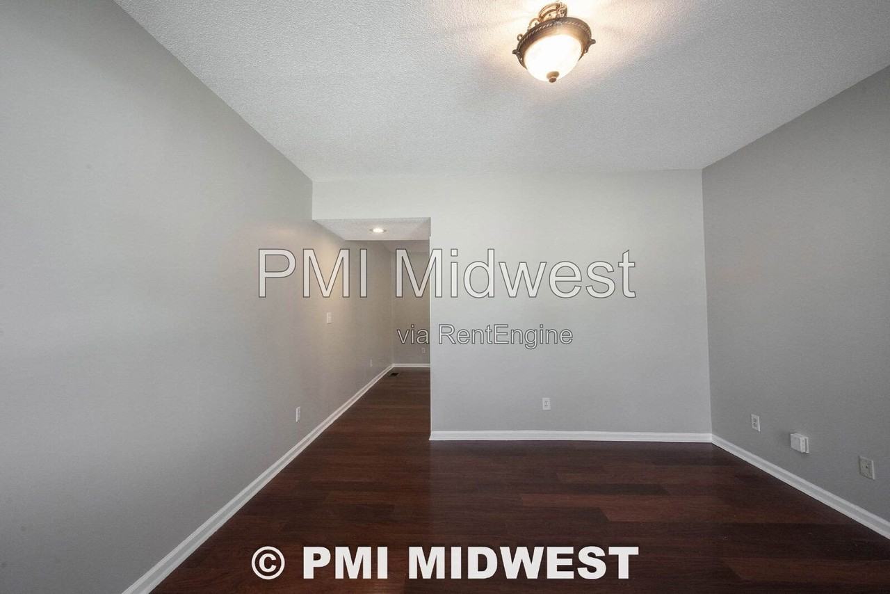 437 Fulton St - Photo 3 of 25