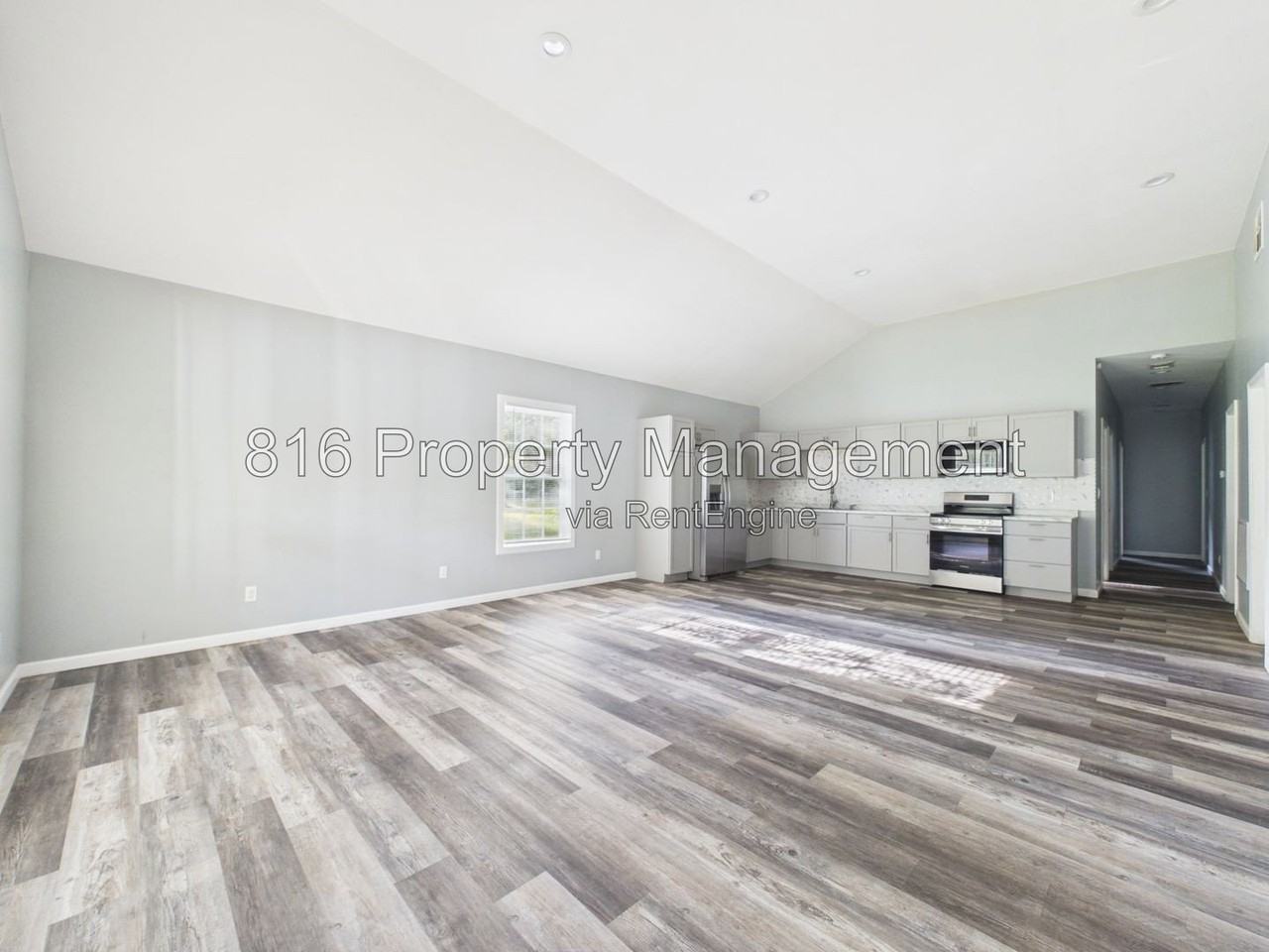 4100 Waverly Ave - Photo 2 of 23