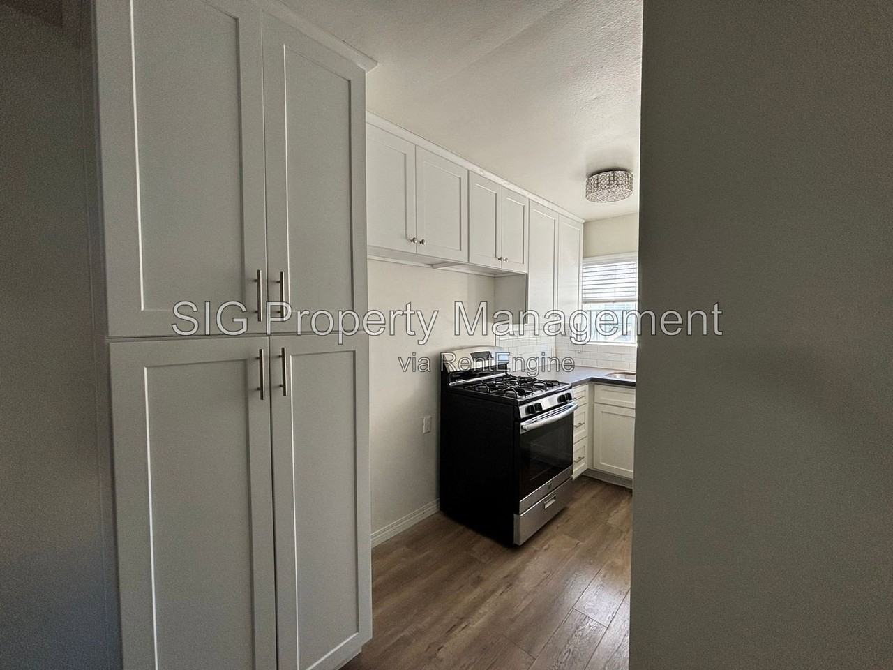 311 Griswold Ave #B - Photo 4 of 20