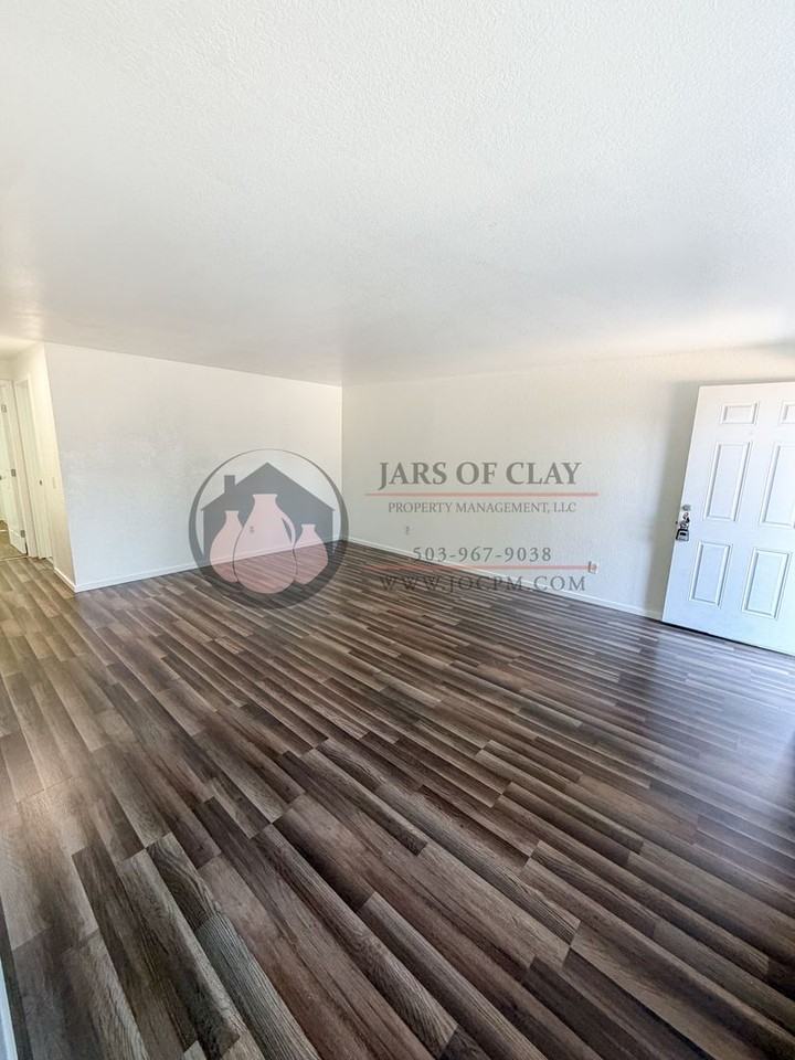 3926 Partridge Ln Ne - Photo 4 of 8