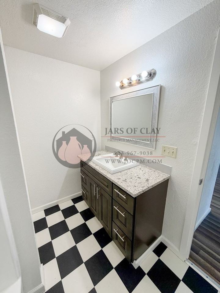 3926 Partridge Ln Ne - Photo 6 of 8