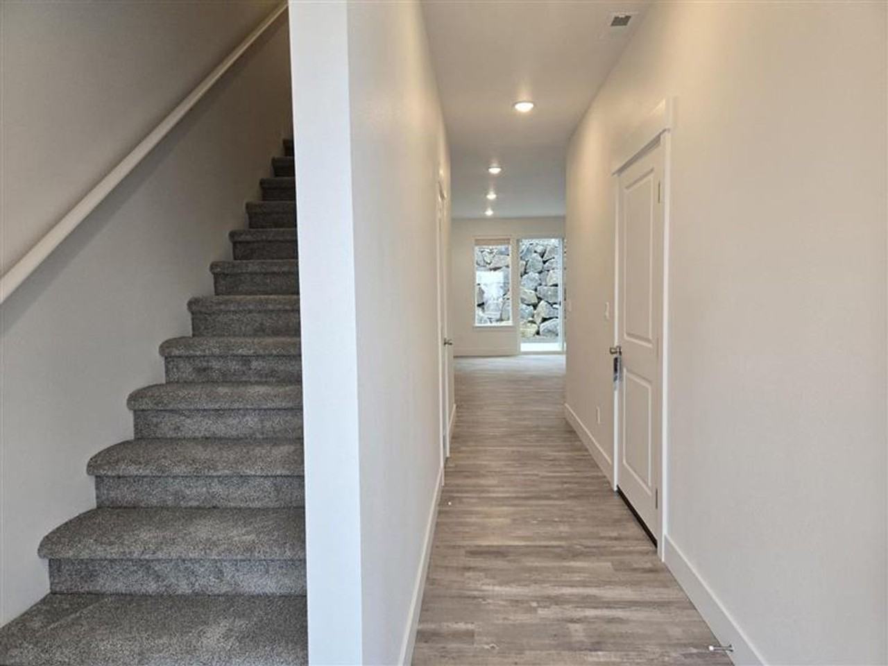 5873 W 40th Ct - Photo 3 of 29