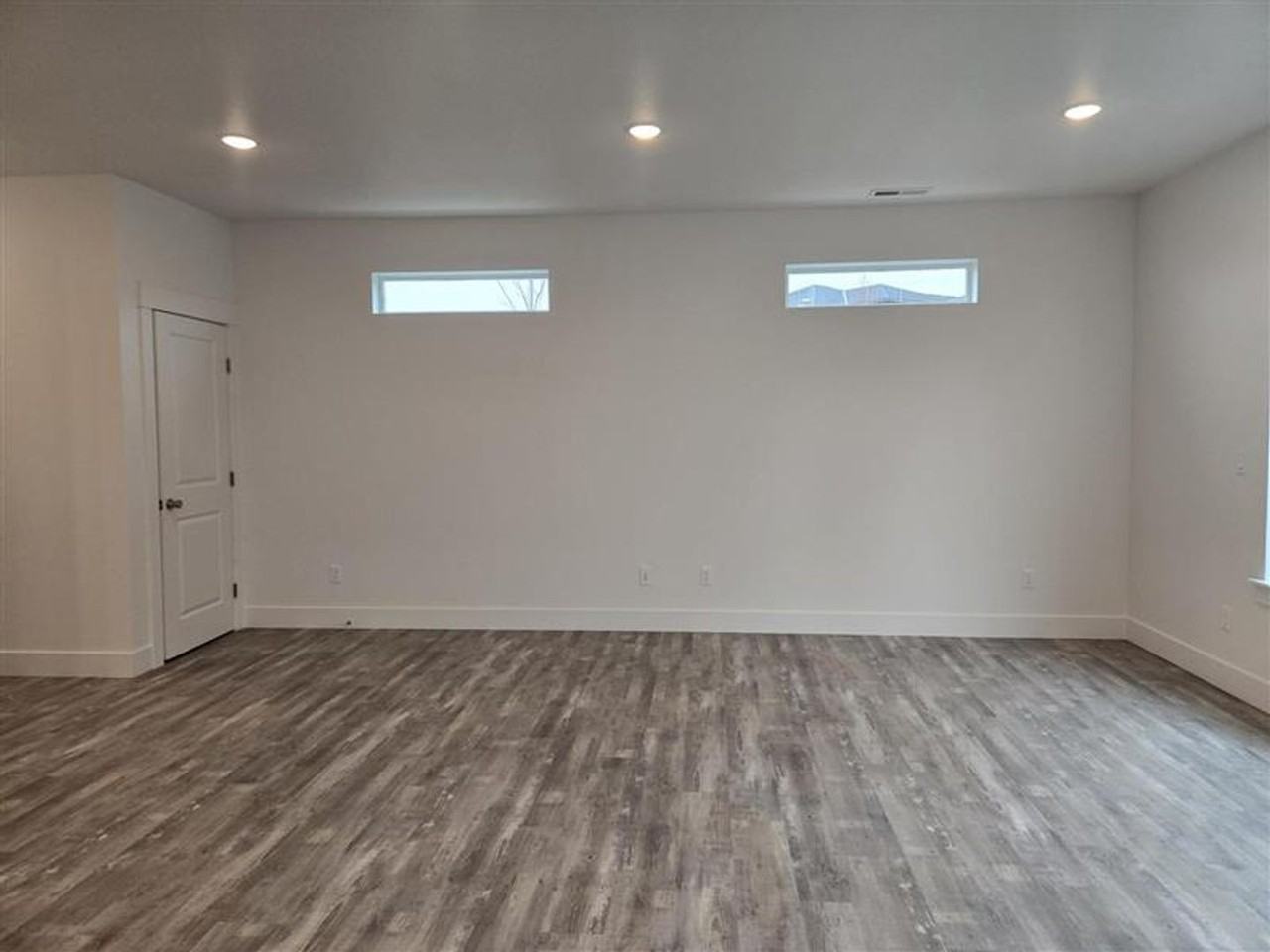 5873 W 40th Ct - Photo 4 of 29