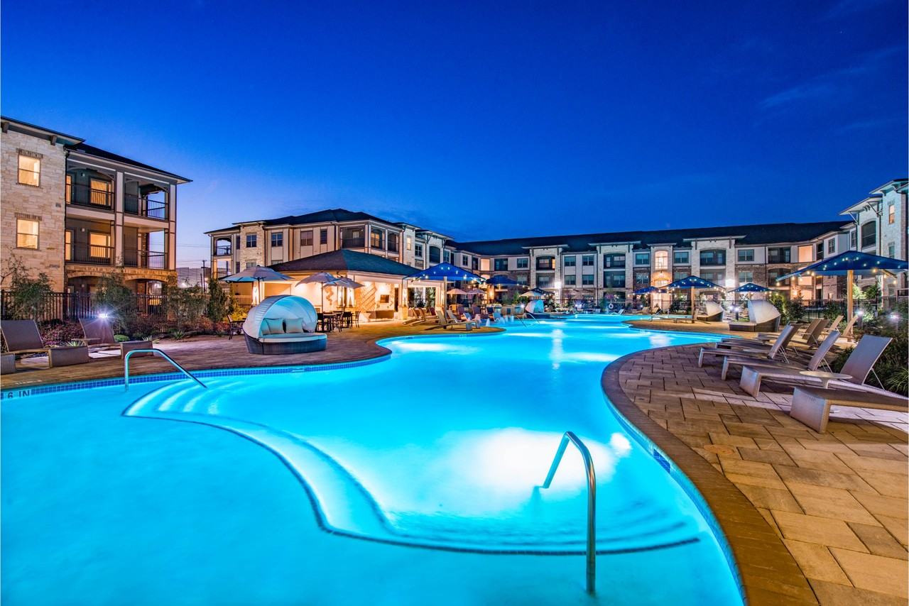 Aspire Presidio West - Photo 2 of 56