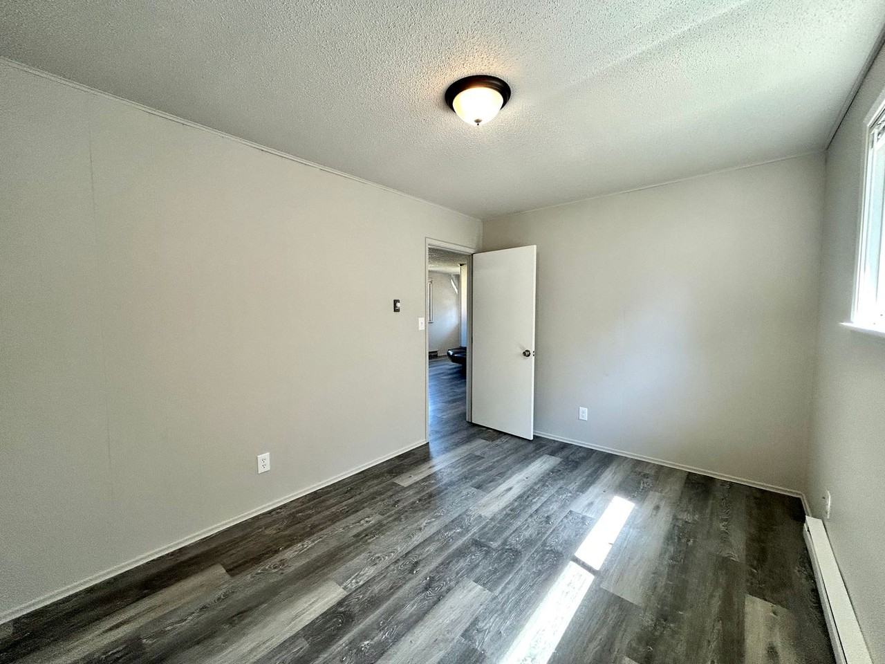 603 E 3rd Ave - Photo 7 of 17