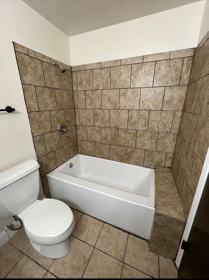 921 Orangewood St - Photo 5 of 12