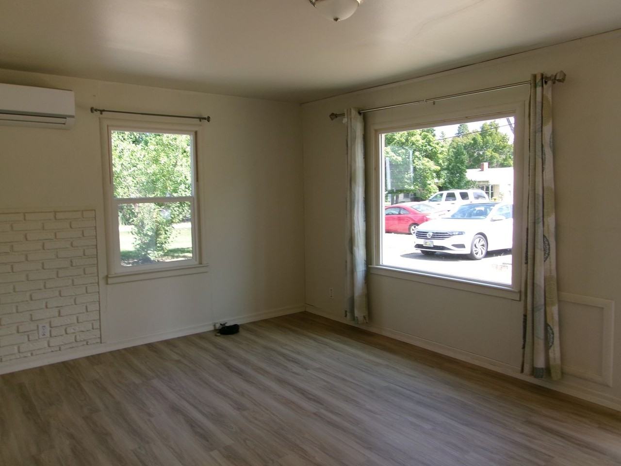 910 King St - Photo 2 of 10
