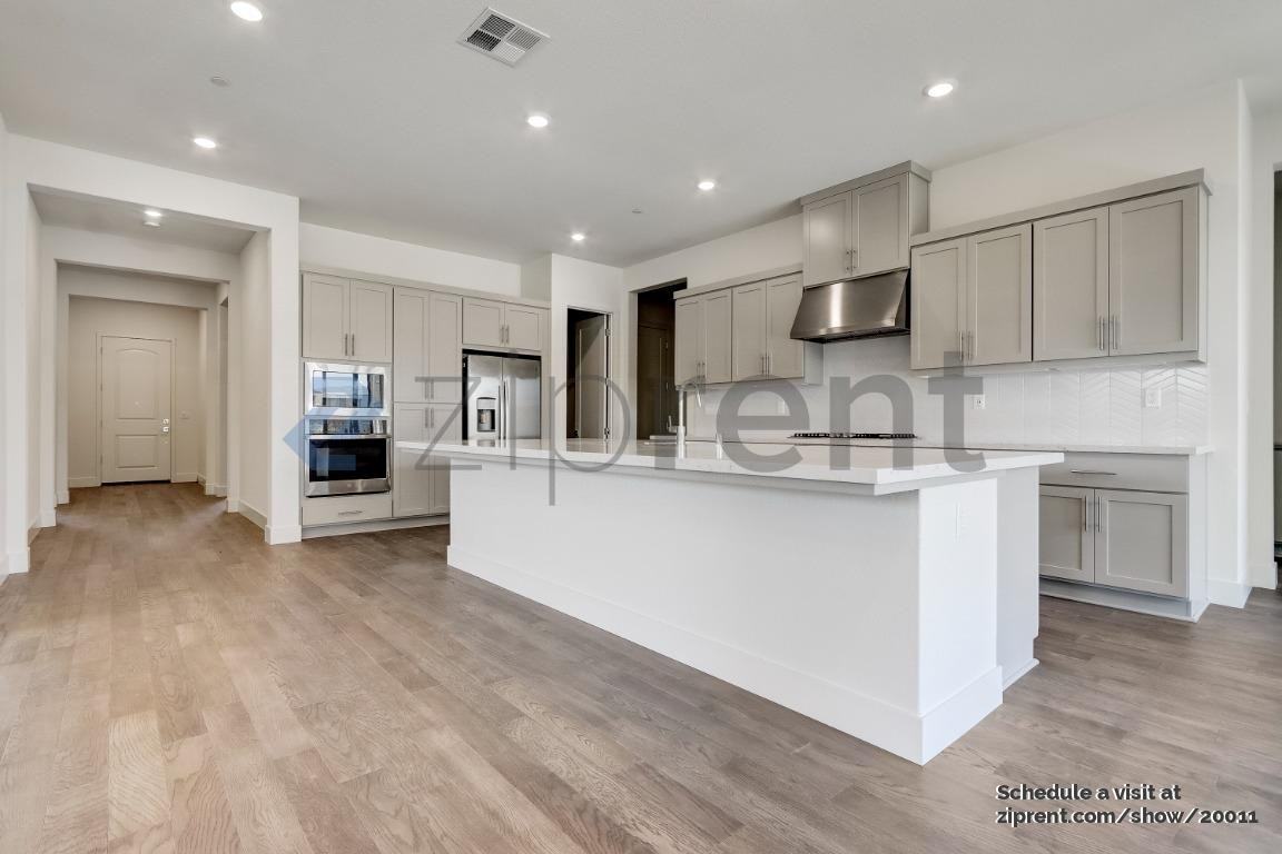 6423 Greymont Dr - Photo 4 of 20