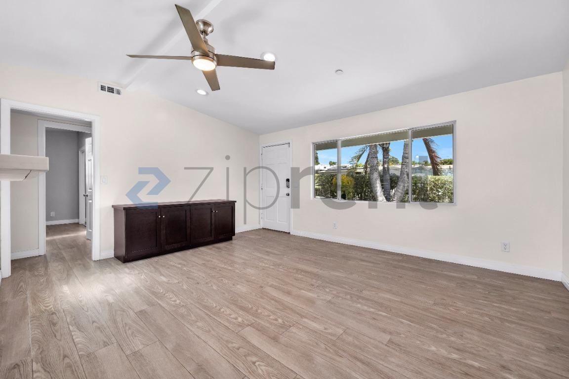 648 Cocapah St - Photo 2 of 23