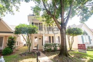 featured image of 275 Island Village Dr