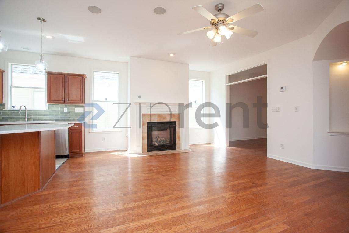 275 Island Village Dr - Photo 5 of 27