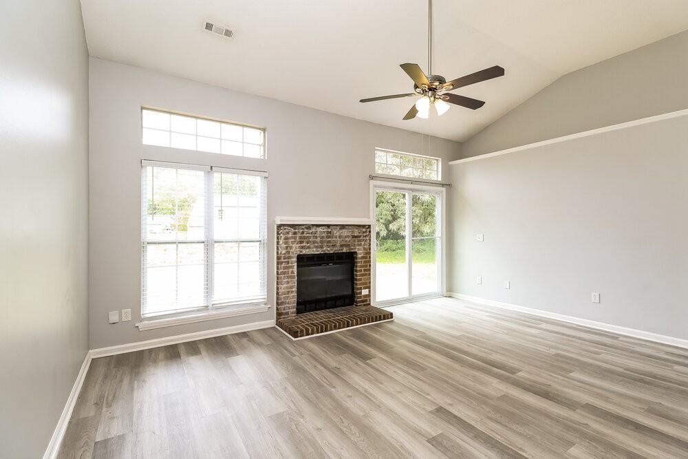 6115 Sunstone Dr - Photo 4 of 16