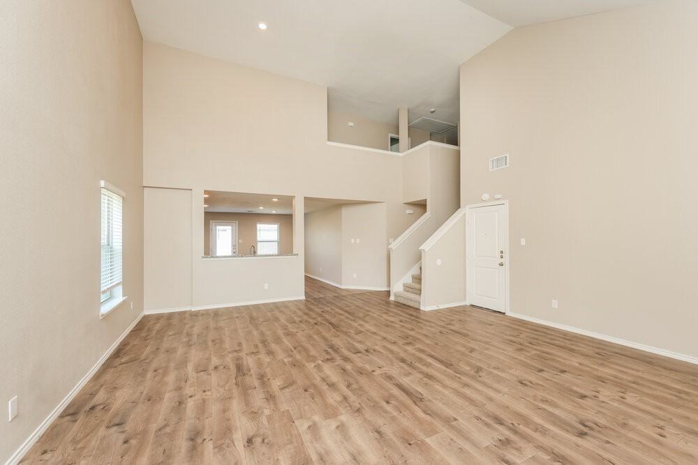 2609 Hutchins Dr - Photo 6 of 17