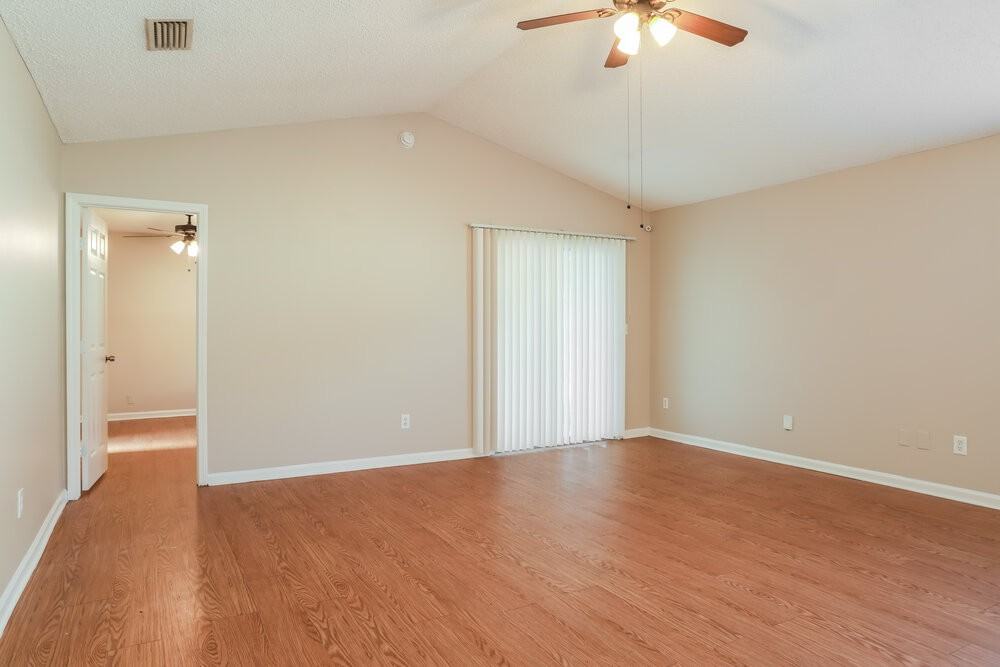 3111 Wavering Ln - Photo 5 of 16